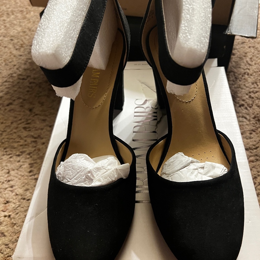 DREAM PAIRS Women's Ankle Strap Pumps